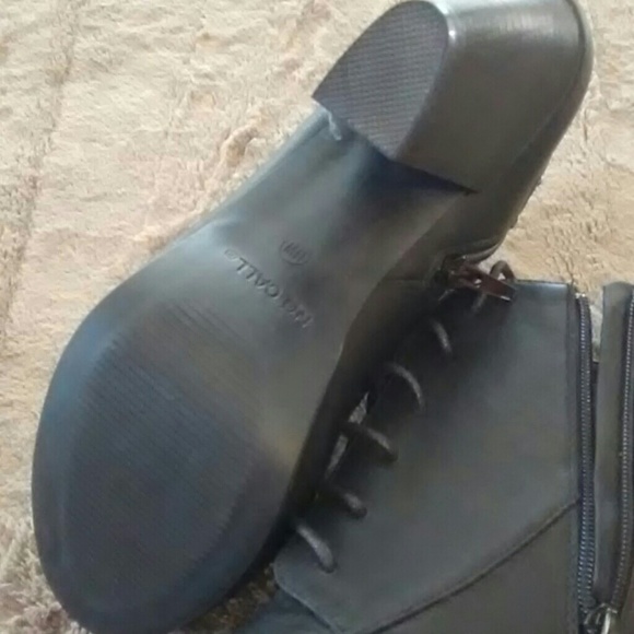 SOLD - Picture 3 of 4